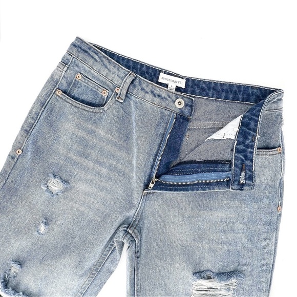 NEW Dance & Marvel Distressed Light Wash Jeans Women’s Size Large 1468 Blue New - Picture 4 of 9